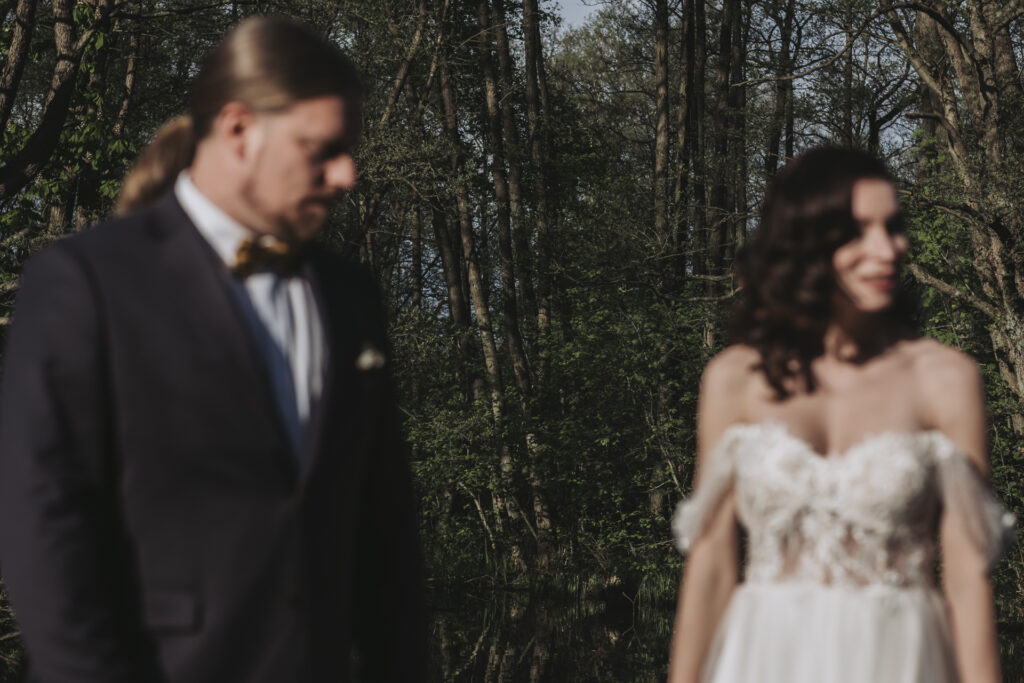 fraeuleinseelig.de_Absalonshorst240427_20 Auf dem Steg im Absalonshorst