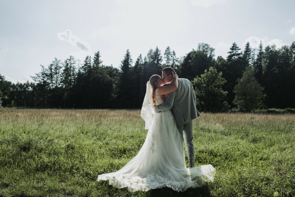 Hochzeitspaarshooting in Lüneburg an der Ilmenau