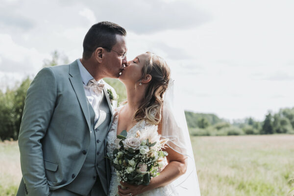 Hochzeitspaarshooting in Lüneburg an der Ilmenau