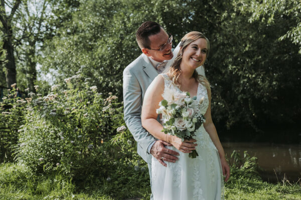 Hochzeitspaarshooting in Lüneburg an der Ilmenau